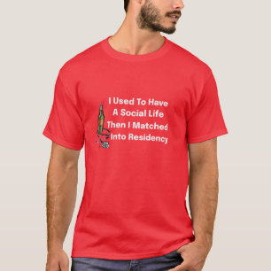 Camiseta Eu Costumava Ter Uma Vida Social E Então Eu Me Jun