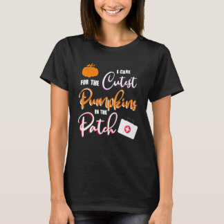 Camiseta Eu Cuido das Abóboras Mais Fofas no Hallow do Camp