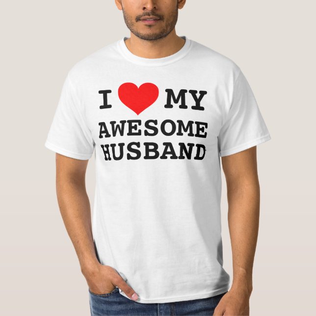 Camiseta Eu das mulheres amo meu marido impressionante (Frente)