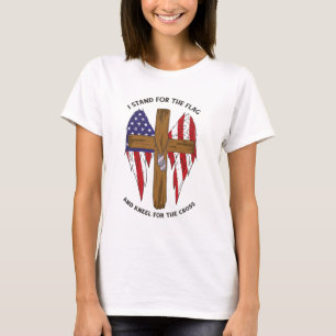 Camiseta Eu defendo a bandeira e o joelho da cruz