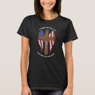 Camiseta Eu Defendo A Bandeira E O Kneel Para A Cruz Chris