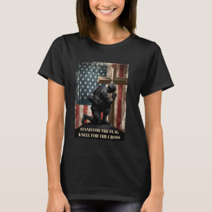Camiseta Eu Defendo A Bandeira E O Kneel Para A Fl Cruzada 