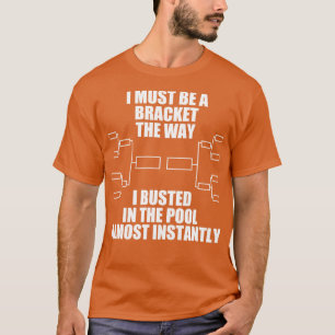 Camiseta Eu Devo Ser Um Parêntese Da Maneira Que Eu Comprom
