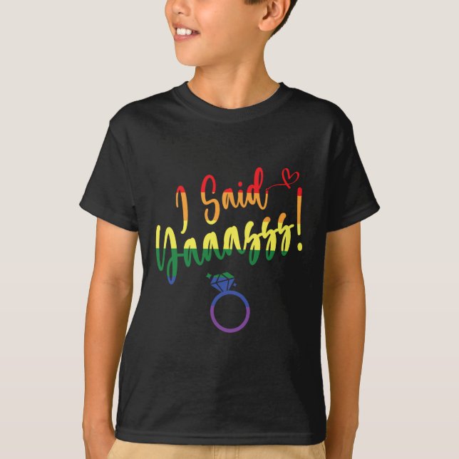 Camiseta Eu Disse Sim Gay Orgulho Lgbtq Arco-íris Noivo Sol (Frente)