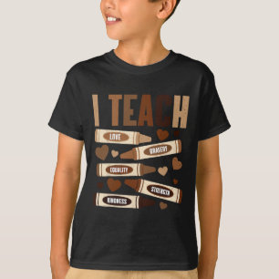 Camiseta Eu Ensino Coragem Amor Igualdade Força Gentileza P