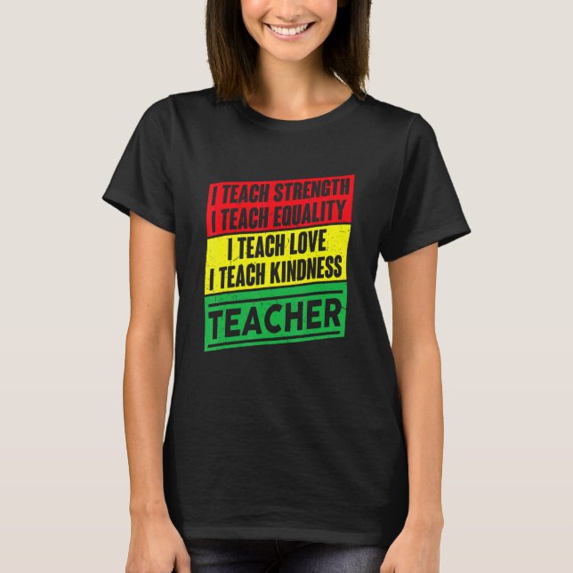 Camiseta Eu Ensino Forte Igualdade Adorando Professora (Frente)