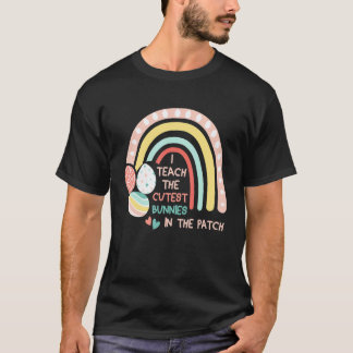 Camiseta Eu Ensino Os Coelhinhos Mais Fofos No Remendo Prof