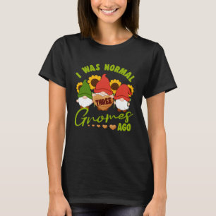 Camiseta Eu Era Normal Três Anões Atrás Pátio Jardim Anão