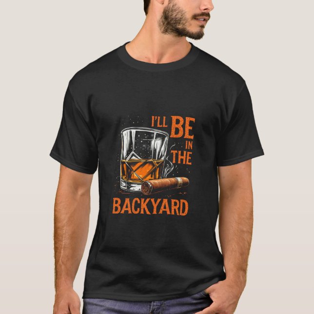 Camiseta EU ESTAREI NO QUINTAL Whiskey Cigar (Frente)