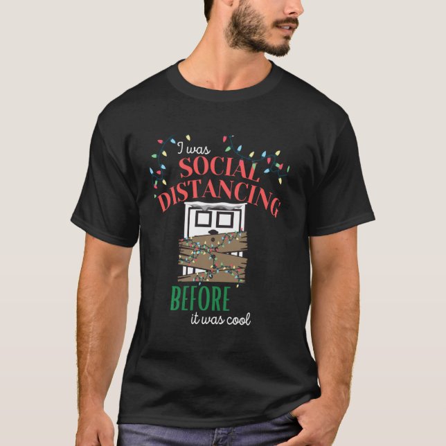 Camiseta Eu Estava Distanciando Social Antes De Ser Legal 2 (Frente)