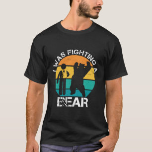 Camiseta Eu Estava Lutando Contra Um Ferimento Do Braço Do