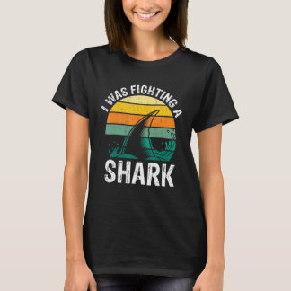 Camiseta Eu Estava Lutando Contra Uma Perna 1 Quebrada De T