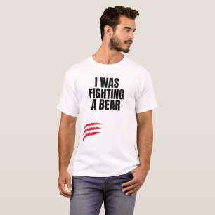 Camiseta Eu Estava Lutando Um Urso