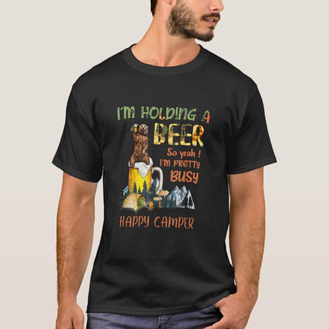 Camiseta Eu Estou Segurando Uma Cerveja Então Sim Estou Bon (Frente)