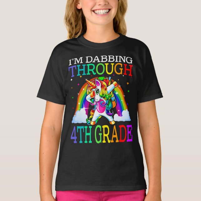 Camiseta Eu estou vacilando através do 4º ano do Unicórnio (Frente)