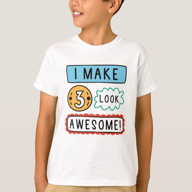 Camiseta Eu Faço Três Parecerem Incríveis (Frente)