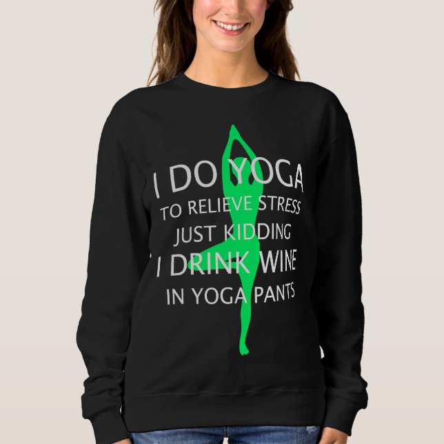 Camiseta Eu Faço Yoga Para Aliviar O Estresse Apenas Brinca (Frente)