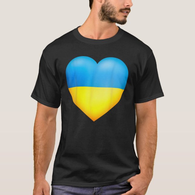 Camiseta Eu Fico Com A Ucrânia Coração Para Travar Guerra (Frente)