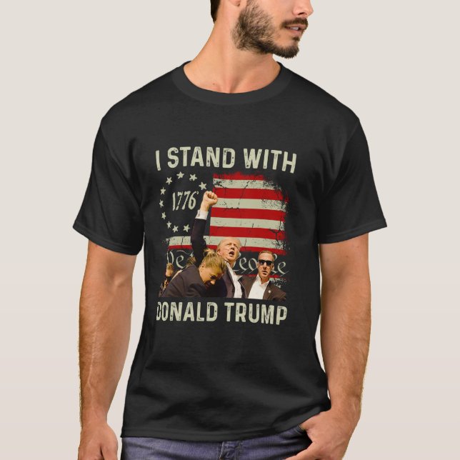 Camiseta Eu Fico Com Trump Engraçado Trump 2024 T Shirt (Frente)
