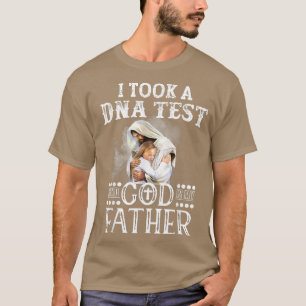 Camiseta Eu fiz um teste de DNA e Deus é meu padre Lamb de