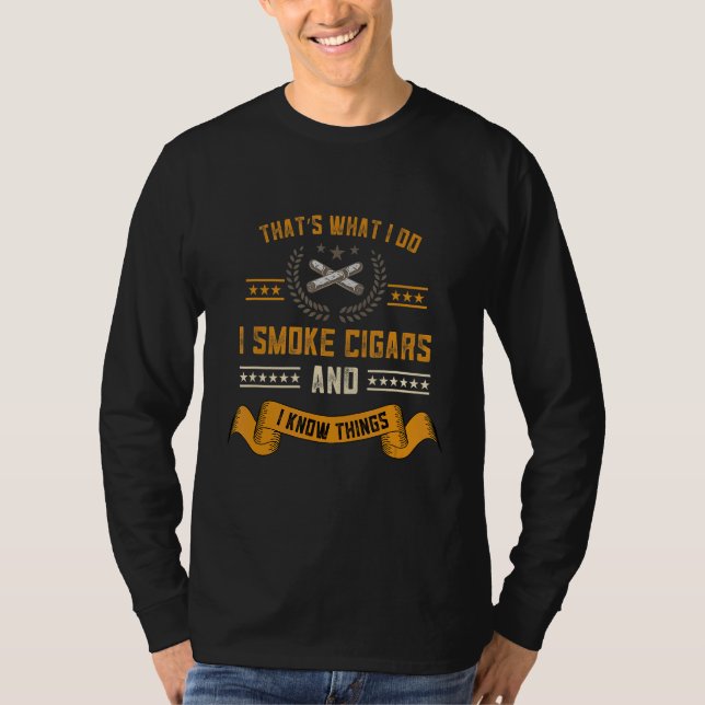Camiseta Eu Fumo Cigarros E Sei Que Coisas Enroladas Cigarr (Frente)