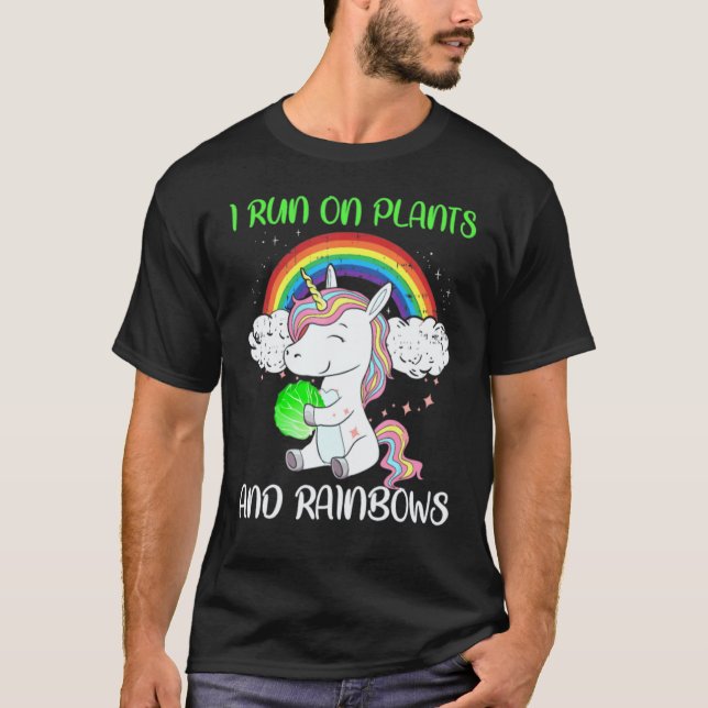 Camiseta Eu Funciono Com Plantas E Arco-Íris - Unicórnio Ve (Frente)