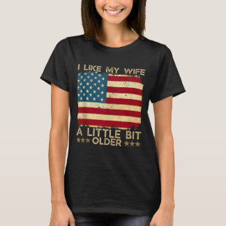 Camiseta Eu Gosto da Minha Esposa Um Pouco Mais Velha Dito 