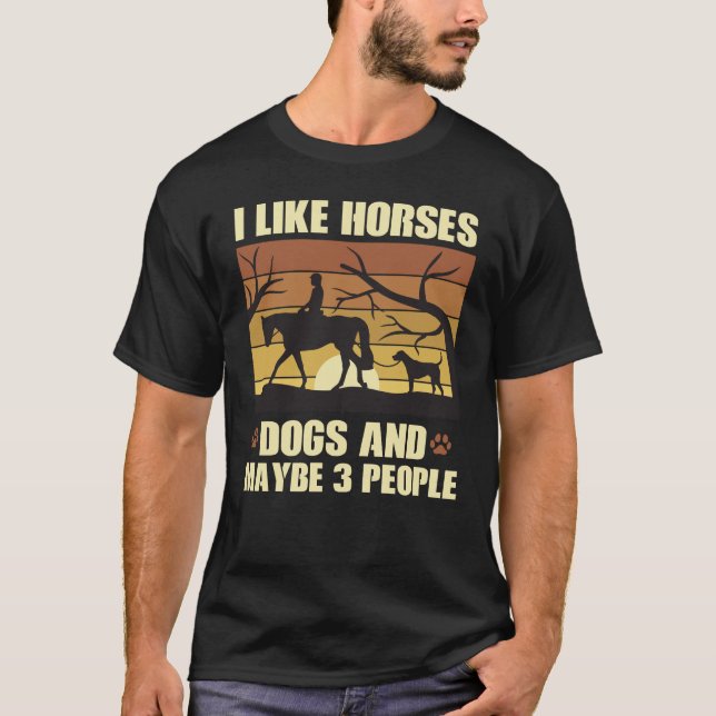 Camiseta Eu gosto de cães e talvez três Pessoas (Frente)