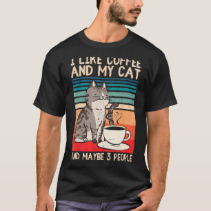 Camiseta Eu Gosto De Café Meu Gato E Talvez 3 Pessoas
