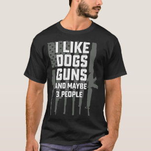 Camiseta Eu Gosto De Canhões E Talvez De 3 Pessoas.
