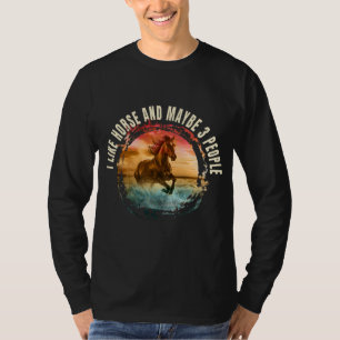 Camiseta eu gosto de cavalo e talvez 3 pessoas