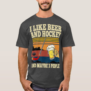 Camiseta Eu gosto de cerveja e hóquei e talvez três Pesso