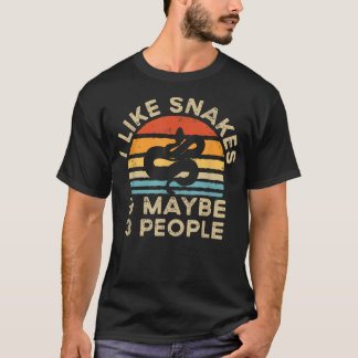 Camiseta Eu Gosto De Cobras E Talvez De 3 Pessoas