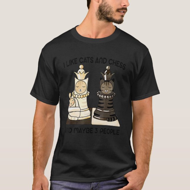 Camiseta Eu Gosto De Gatos E Xadrez E Talvez 3 Pessoas De X (Frente)