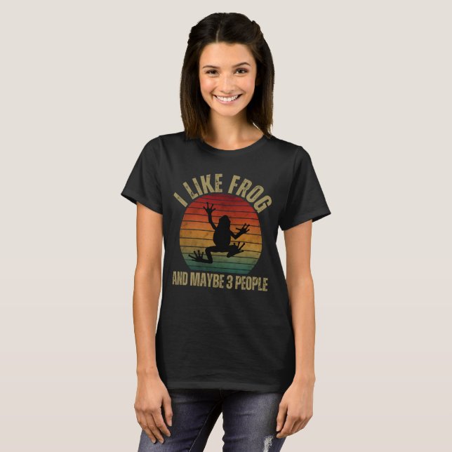 CAMISETA EU GOSTO DE RÃ E TALVEZ 3 PESSOAS (Frente Completa)