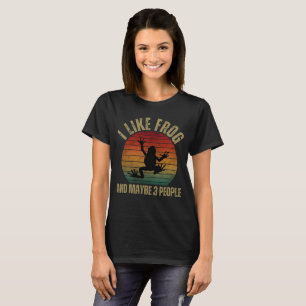 CAMISETA EU GOSTO DE SAPO E TALVEZ DE 3 PESSOAS