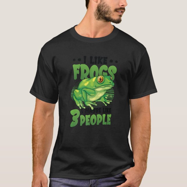 Camiseta Eu Gosto De Sapos E Talvez De Três Sapos Premium (Frente)