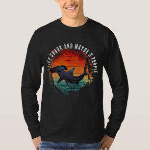CAMISETA EU GOSTO DE TUBARÃO E TALVEZ 3 PESSOAS