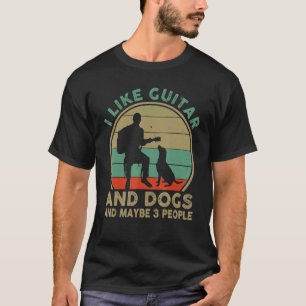 Camiseta Eu Gosto De Violão E Cachorros E Talvez Três Pesso