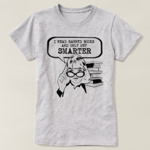 Camiseta Eu leio livros proibidos e só fico mais inteligent