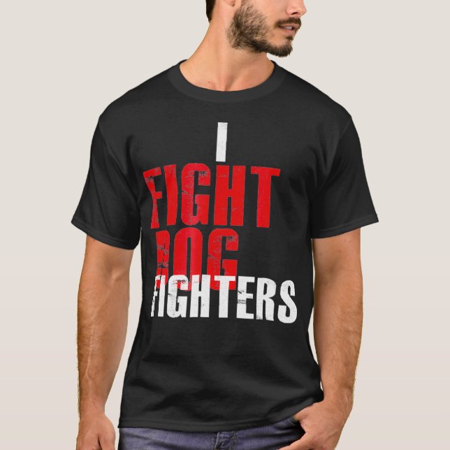 Camiseta Eu Luto Contra Cachorros Combatendo Contra Combate (Frente)