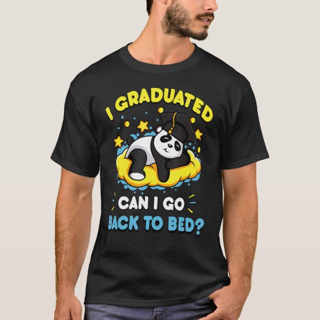 Camiseta Eu Me Formei Posso Voltar Para A Cama Agora Panda  (Frente)