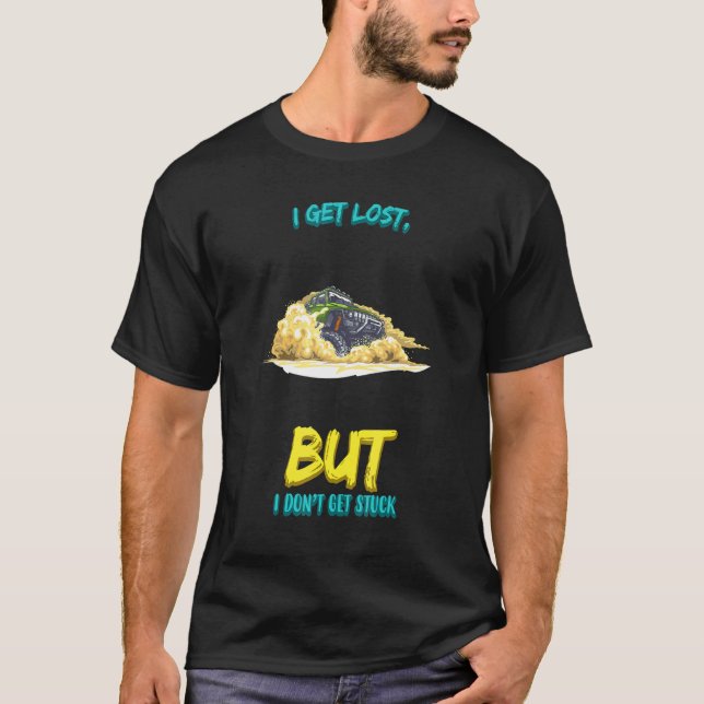 Camiseta Eu me perco, mas não me divirto com humor (Frente)