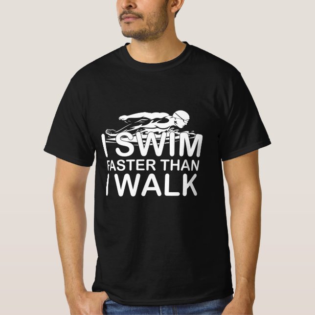 Camiseta Eu Nado Mais Rápido Do Que Caminho (Frente)