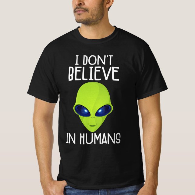 Camiseta Eu não acredito em humanos (Frente)
