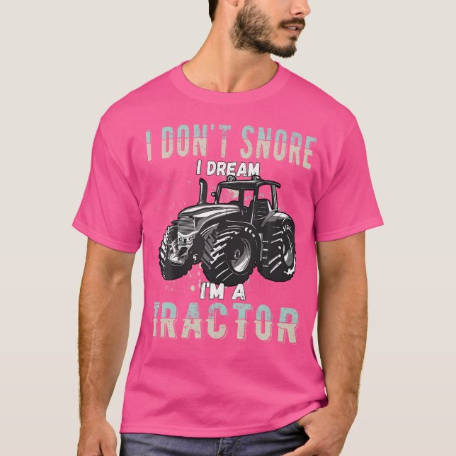 Camiseta Eu Não Assusto Eu Sonho Que Sou Um Trator Engraçad (Frente)