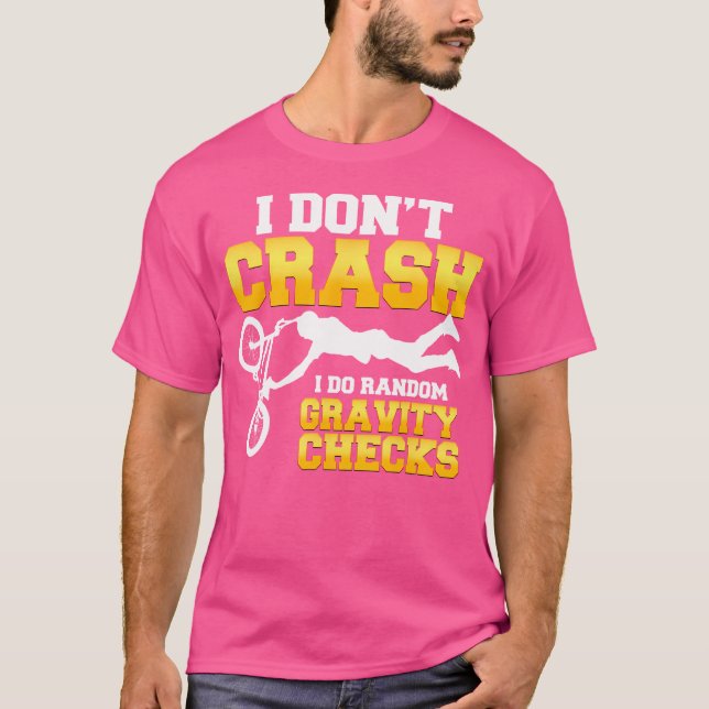 Camiseta Eu Não Caio Eu Faço Gravidade Aleatória Cheques Ci (Frente)