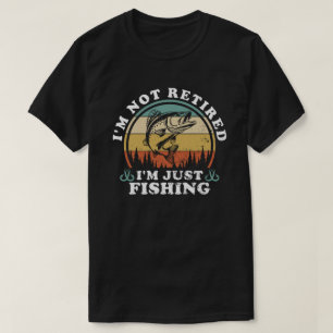 Camiseta Eu não estou aposentado só pescando o sunset da Vi