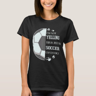 Camiseta Eu não estou gritando que isso é apenas minha voz