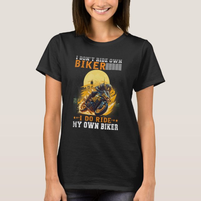 Camiseta Eu não saio de bicicleta, mas ando de bicicleta (Frente)